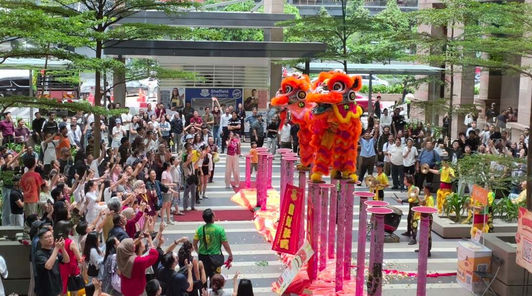 Gong Xi Auction Fair Draws Strong Interest from Both First-Time and Experienced Buyers