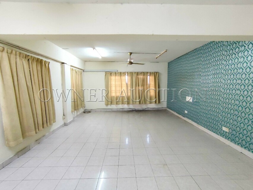 [Walking distance to Lotus's Klang & upcoming Klang Jaya LRT3 Station] Shop Apartment [4 min to Giant Hypermarket Klang]