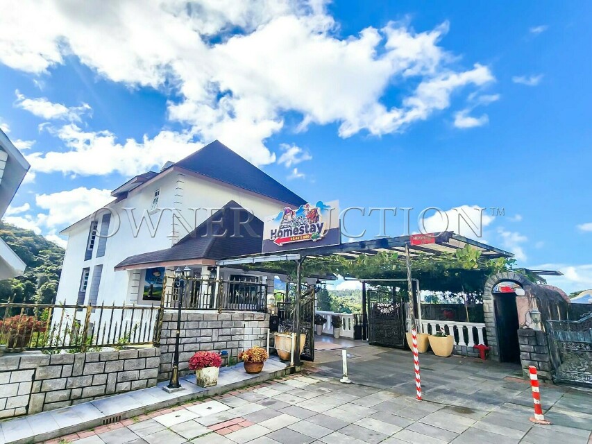 [Located in the beautiful hilly station of Cameron Highlands] 4 Storey Detached Bungalow in Smurf Inn [Near to tourist attraction; Next to Sultan Ahmad Shah Golf Club]
