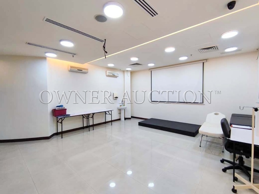 [Well-maintained; Multiple entrances; Next to lift] Office Suite with Large Private Balcony Overlooking Petaling Jaya [Doorstep to Amcorp Mall; 4 min walk to Taman Jaya LRT Station]