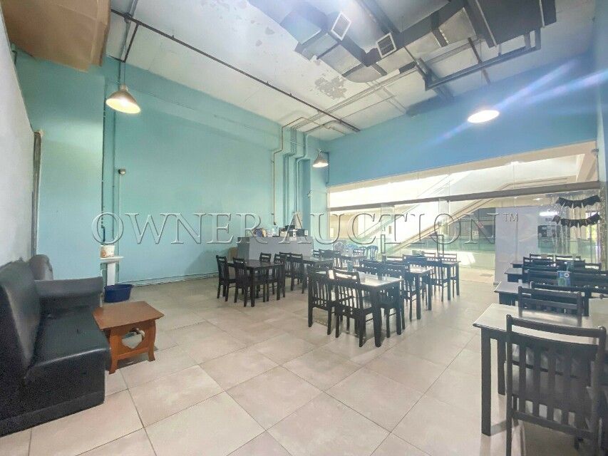 [Right below The Place Condominium] Shop [Next to LimKokWing University]