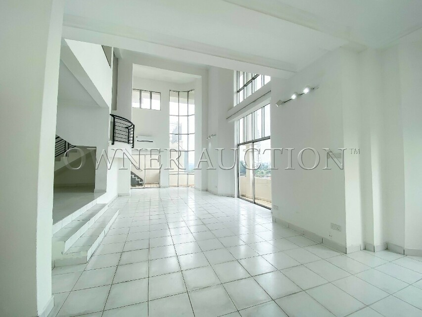 [Vacant; Ready for move-in; Expansive cityscape views] Duplex Penthouse with 2 large courtyard [10 min to AEON Mall Shah Alam]