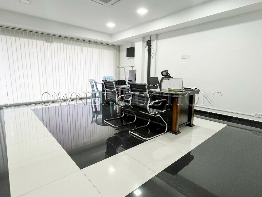 [High Visibility] 4 Storey Shop Office [Vibrant location ensuring a steady flow of potential customers]