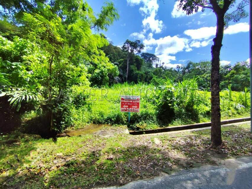 [Spacious land Area; Vacant lands] 2 Pieces of Freehold Land [9 min to Melawati Mall]