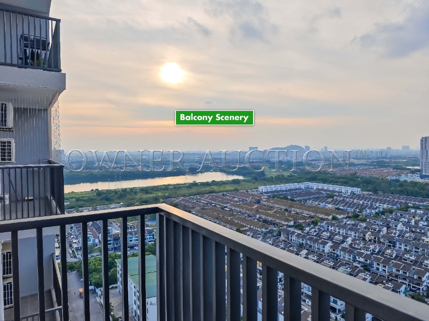 [Balcony unit with lake view] Service Apartment [4 min to Uptown Puchong Night Bazaar]