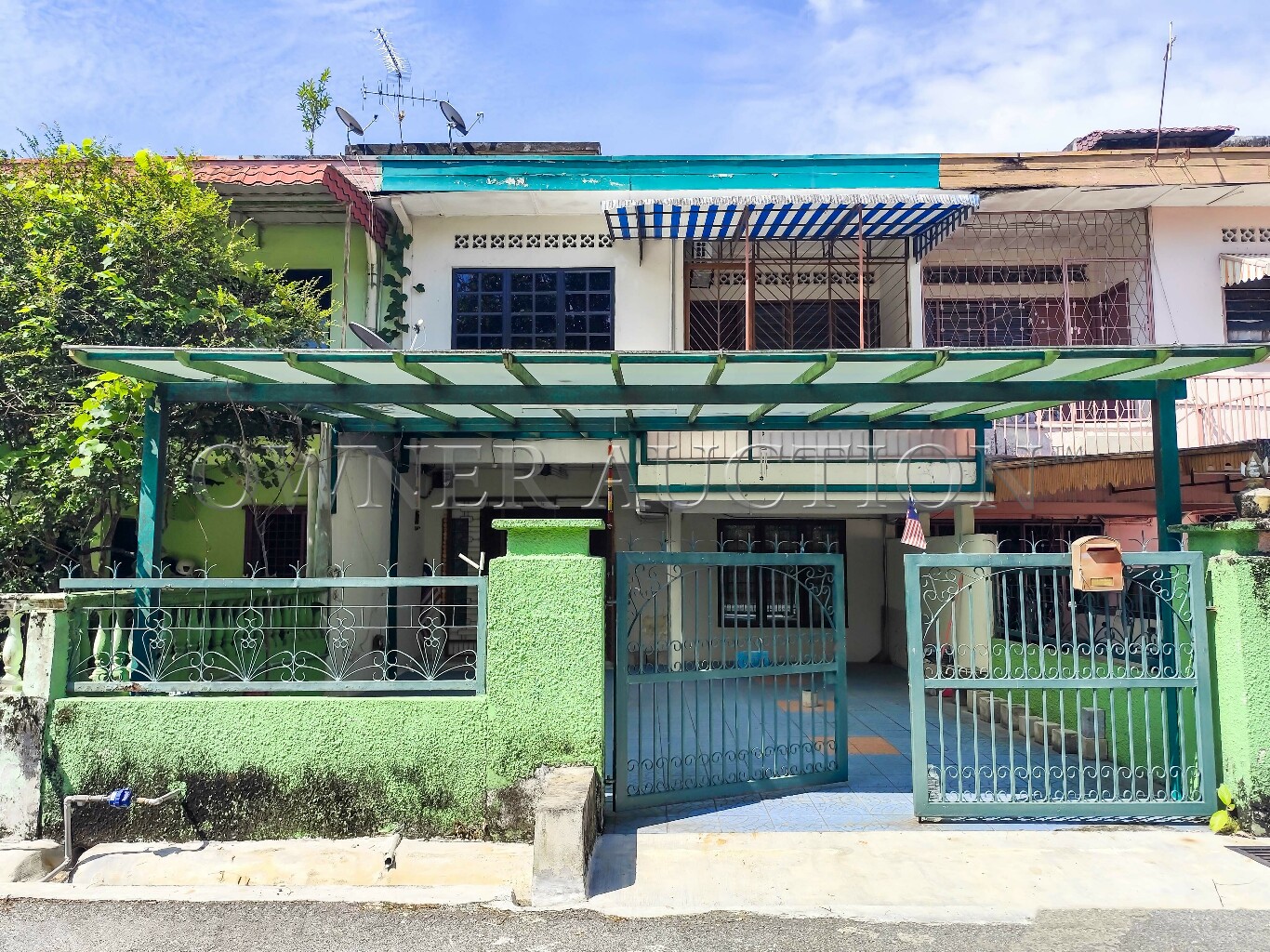 [Strategic location] 2 Storey Terrace House [5 min to Econsave Bangi & Plaza Metro Kajang]