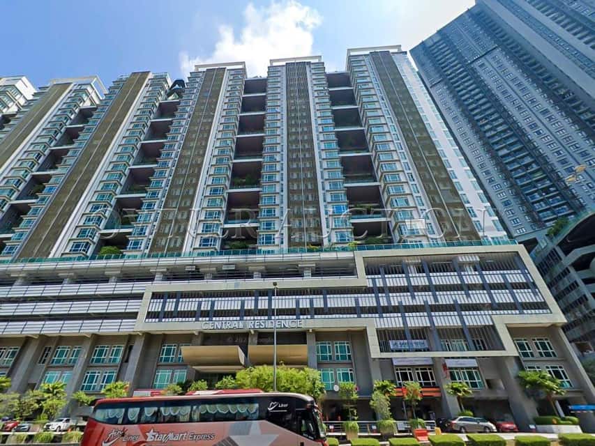 [Gated & Guarded with Multi-Tier Security] Service Apartment [Easy Link to Buses,MRT,LRT & KTM via the nearby TBS Hub]