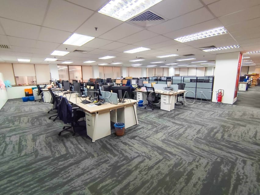 [Located in the Golden  Triangle of Kuala Lumpur] Office Premise [Walking Distance to Bukit Bintang , Pavilion KL, and Suria KLCC]