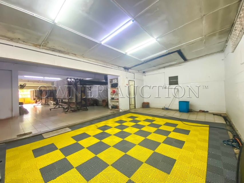 Shop Lot