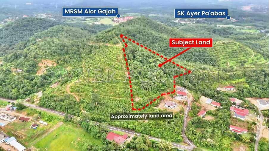 Land [2 mins distance to University College of Agroscience Melaka]
