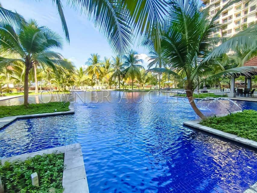 [ROI up to 6%; Estimated Rental Income: RM2,600/month; RM31,200/annum] Duplex Condominium, Corner Lot [6 min to Damansara Damai MRT Station]
