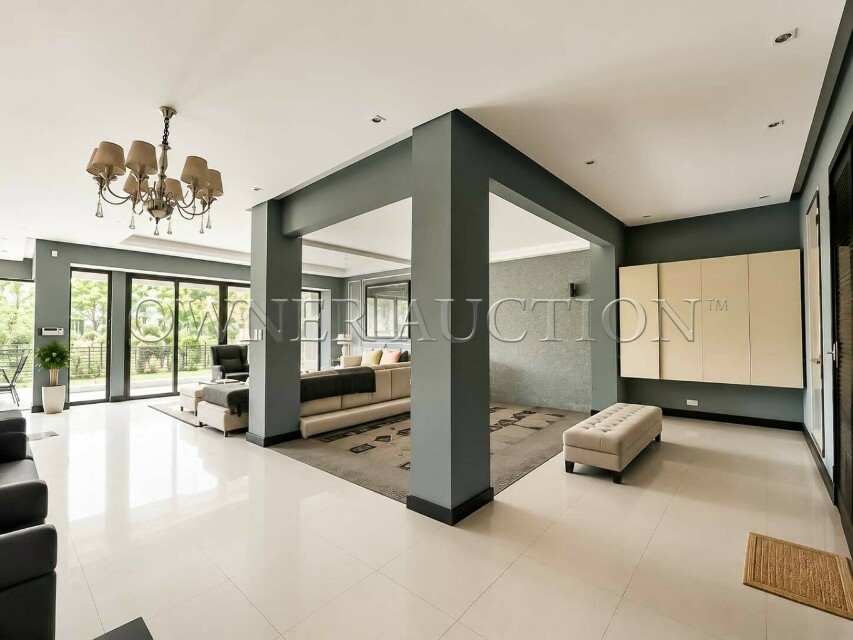 2.5 Storey Semi Detached House [5 Minutes to Putrajaya Government Hub]