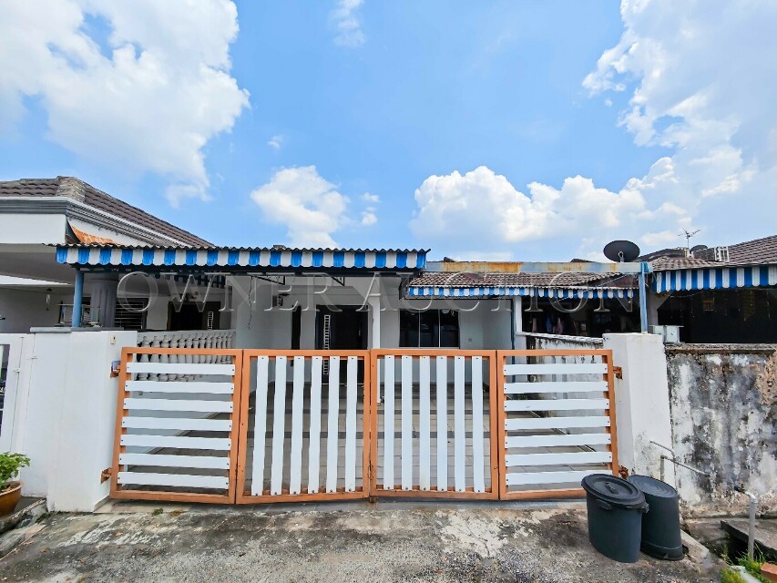 [Located in Strategic and Mature Township] 1 Storey Terrace House [Surrounded by a Variety of Shops and Daily Essential]