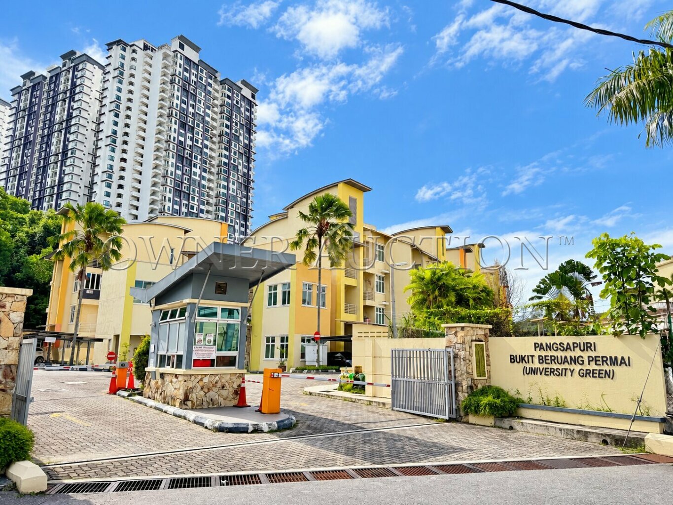 [Ideal For Students & Investors] Apartment [Walking Distance to Pusat Komersial Ixora; 2 min drive to Multimedia University, Melaka]