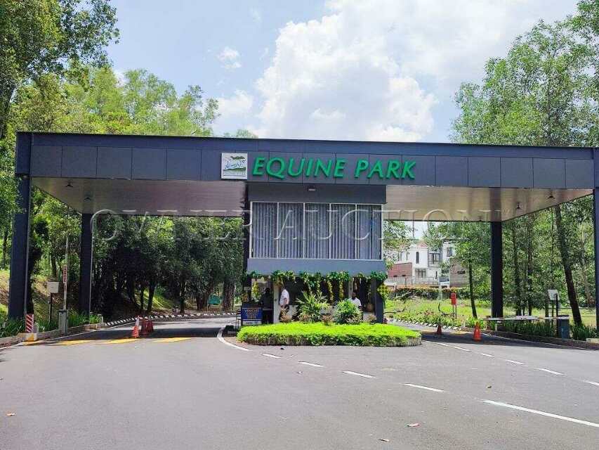 2 Storey Detached House [4 min to AEON Mall Taman Equine; 10 min to Mydin Puncak Jalil]