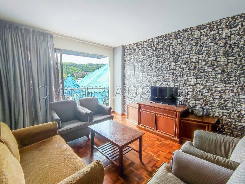 [ROI > 6%; Tourist Hotspot] Penthouse [Opposite Cameron Centrum & Billion Shopping Centre]