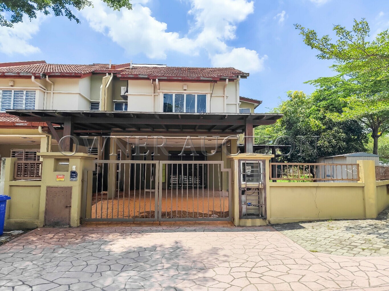 [Gated and Guarded Community] Renovated 2 Storey Terrace House [8 min to Central i-City]