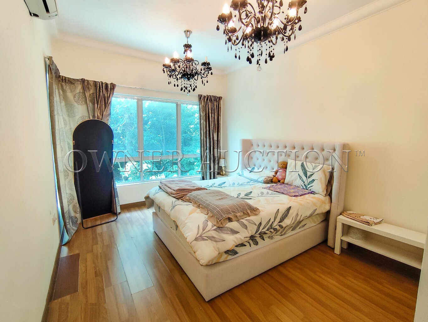 Service Apartment