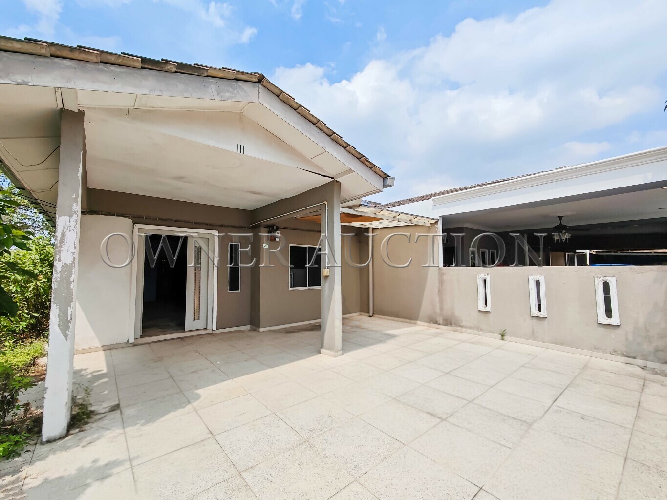 1 Storey Terrace House, Corner Lot