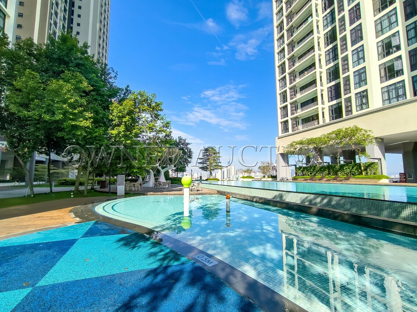 ROI can up to 5% Service Apartment Close to MRT & LRT Maluri, Pandan Jaya LRT station