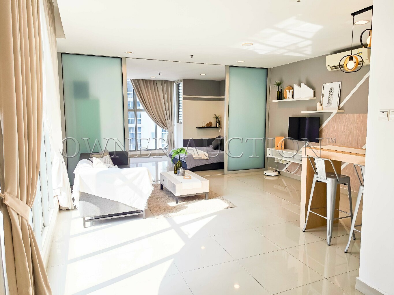 [Fully Furnished; High Floor Unit; Taman Equine] SOHO [3 min to MRT Station Taman Putra; 12min to Aeon Mall Taman Equine]