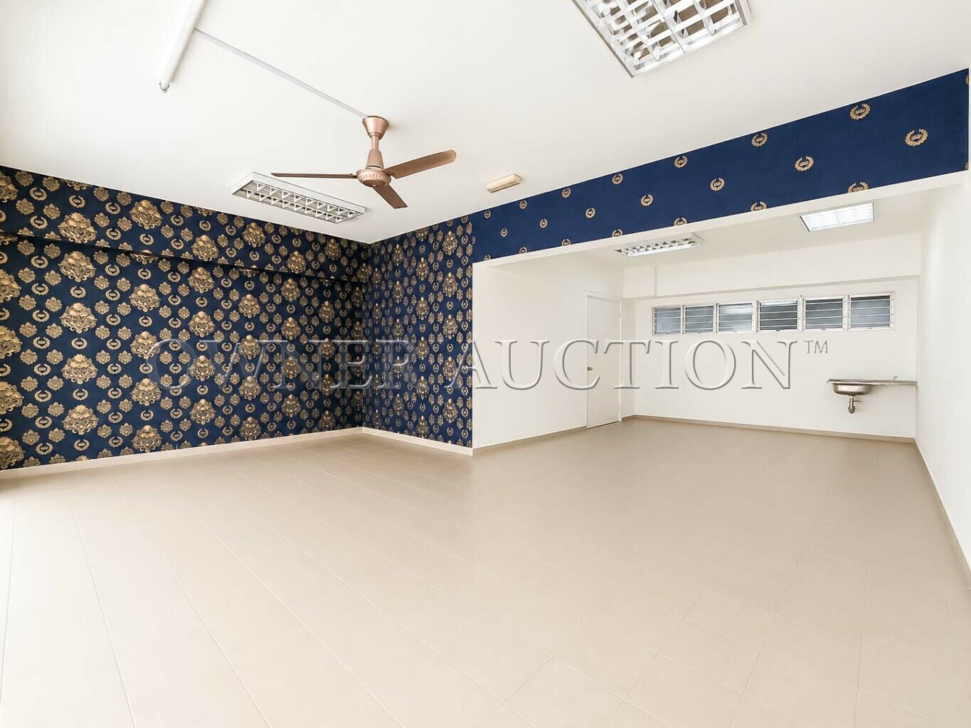 [Vacant unit; Suitable for small offices, convenience stores] Shop Lot [4 mins to KTMB Batu Caves Station]