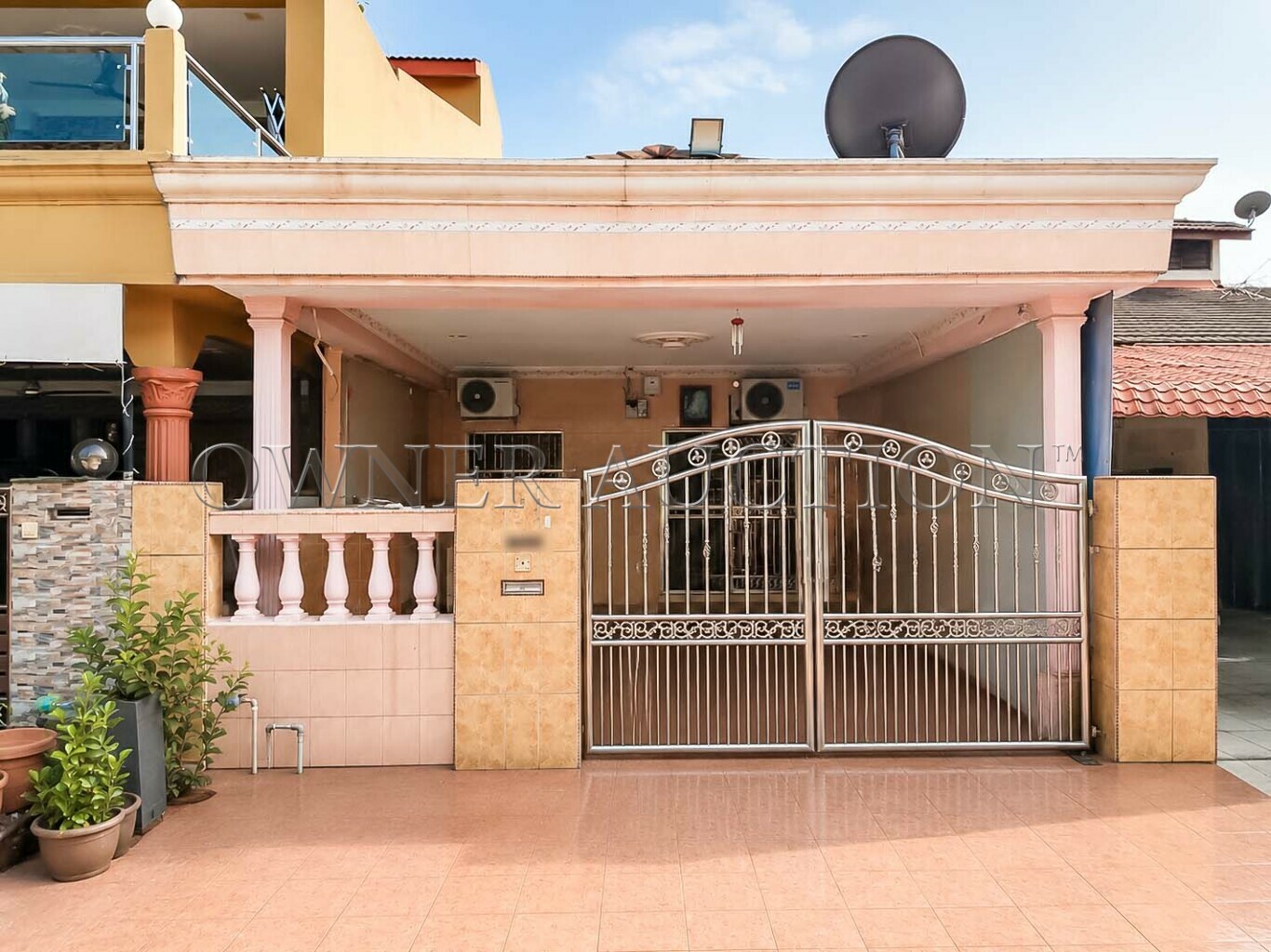 1 Storey Terrace House [10 min to MRT Serdang Raya Utara, The Mines Shopping Mall]