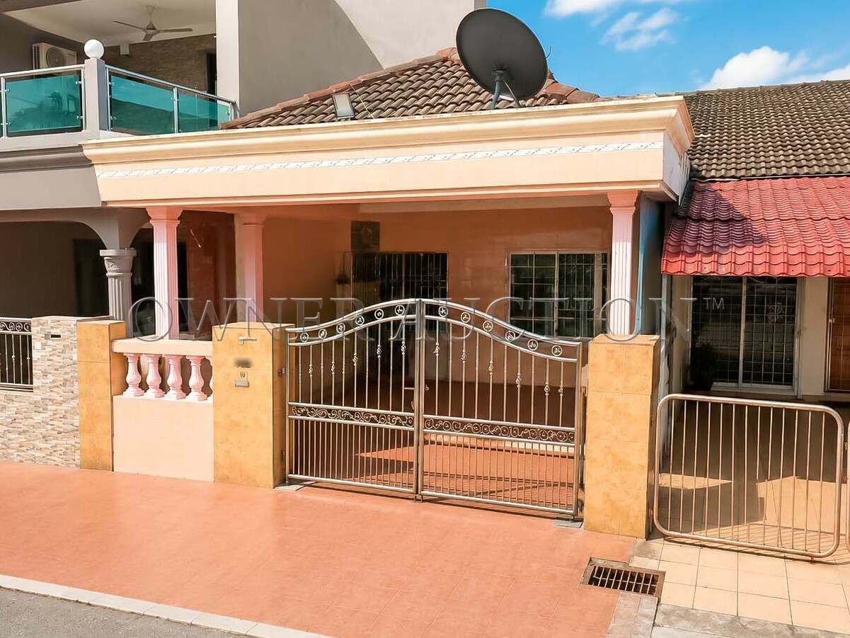 1 Storey Terrace House [10 min to MRT Serdang Raya Utara, The Mines Shopping Mall]