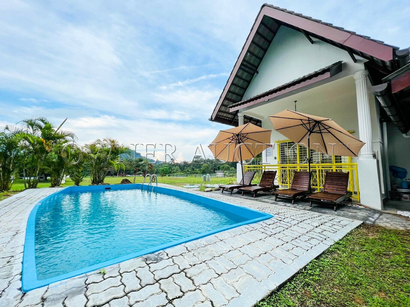 [Currently operating as Airbnb; Investment Potential] 1 Storey Bungalow House [Short distance to A’Famosa Safari Wonderland, Water Theme Park]
