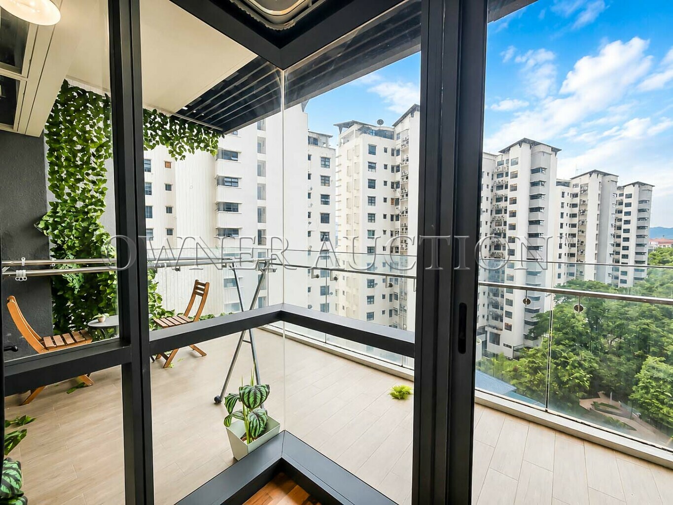 [Prime city address with an existing tenant, offering immediate investment potential] Service Apartment [Well-connected service apartment with easy access to key commercial and lifestyle hub]