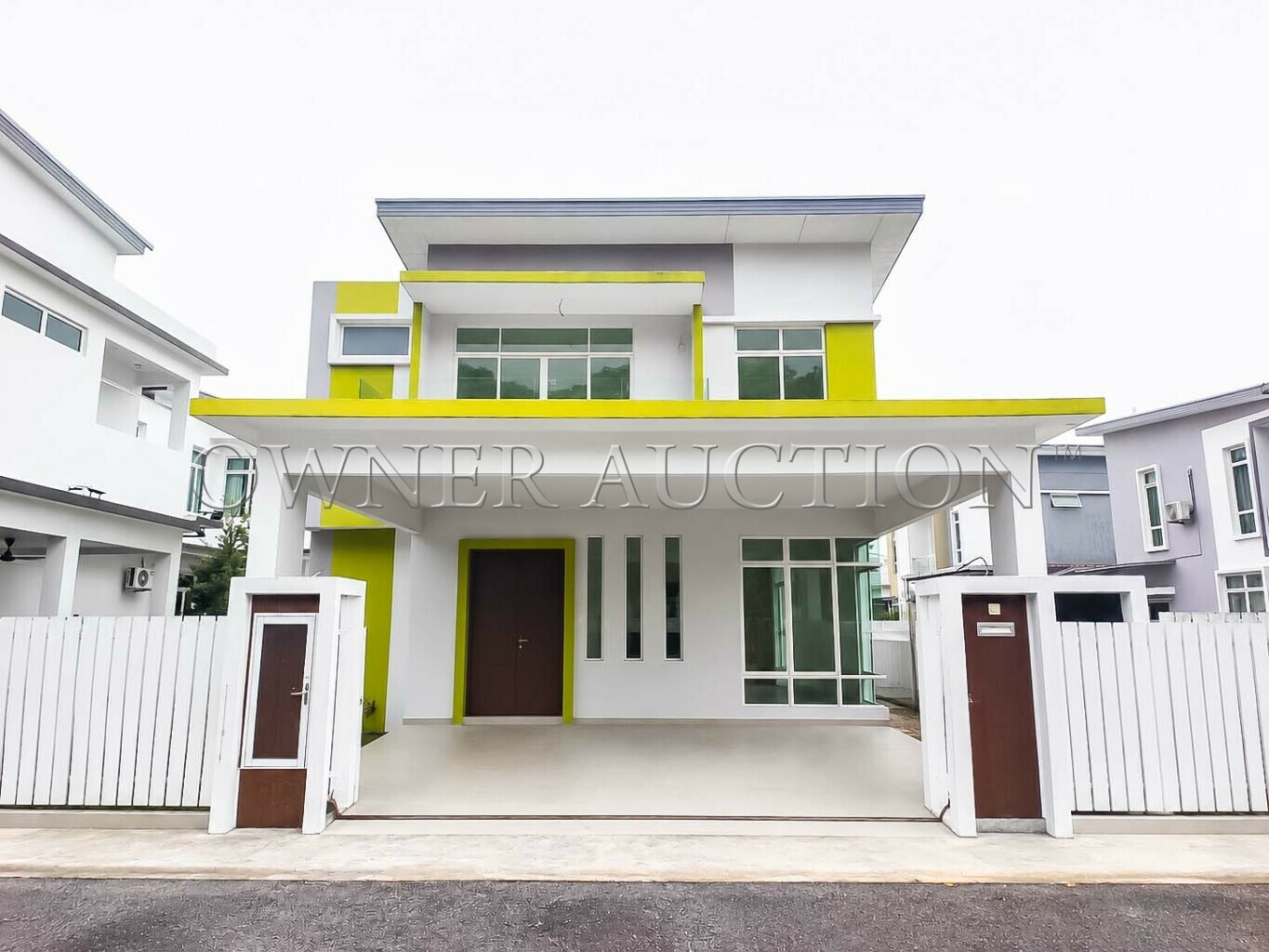 [Spacious Home with Comfortable Living Spaces] 2 Storey Bungalow [Perfect for Families Seeking More Space & Privacy]