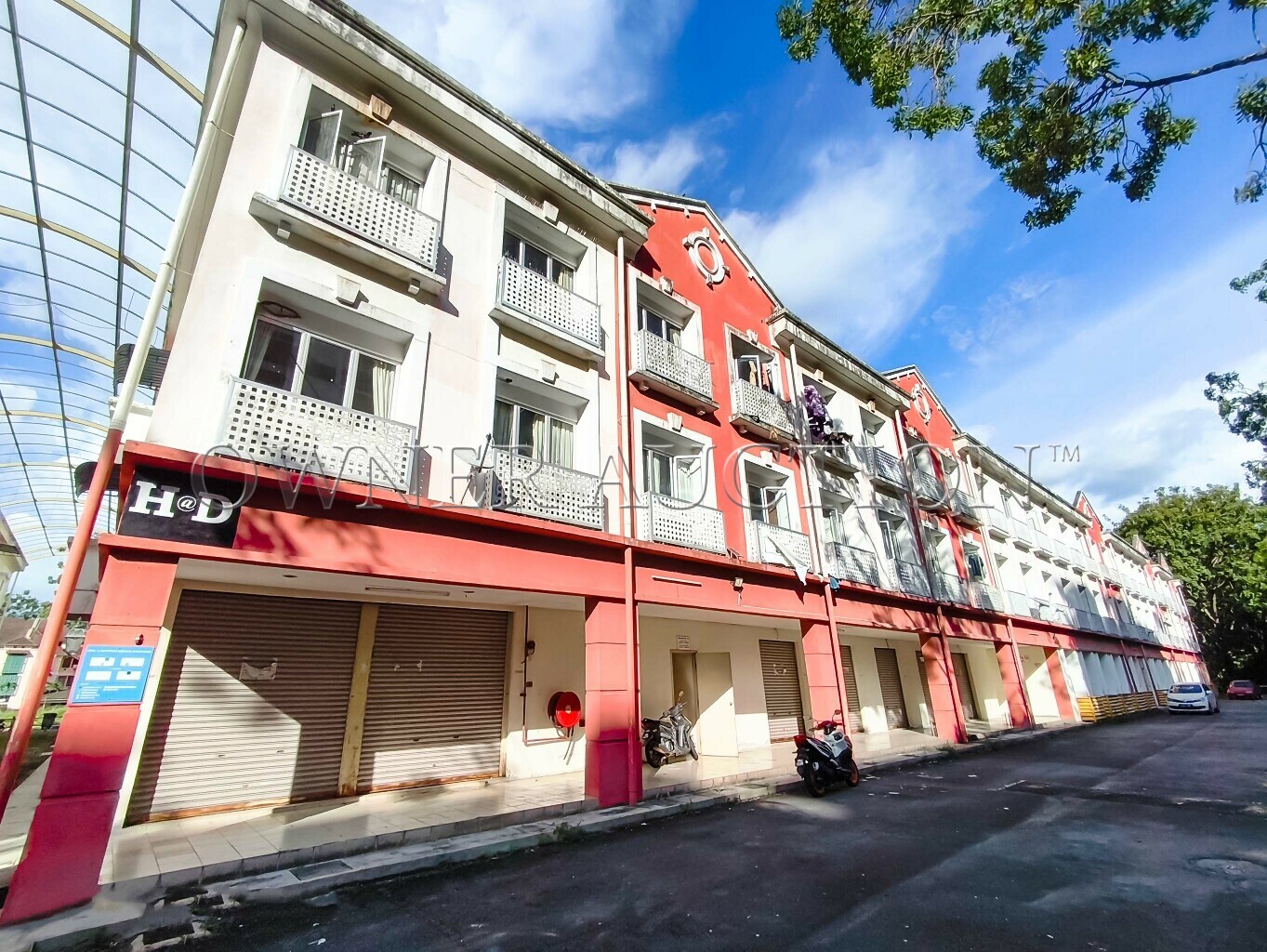 Service Apartment